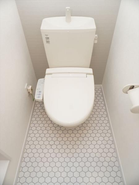 トイレ　トイレ