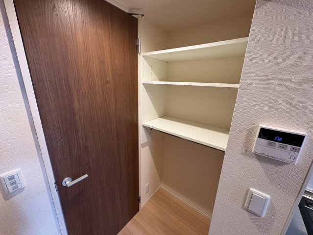 収納　ヒールコートII