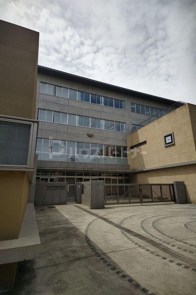 中学校　北区立浮間中学校（中学校）まで940m