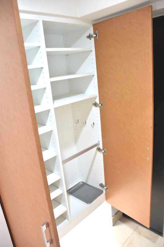 収納　シューズボックス