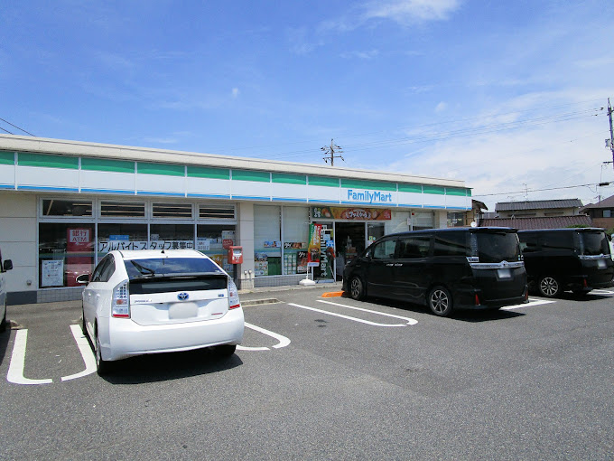 コンビニ　ファミリーマート 岡山内尾店（コンビニ）まで2371m