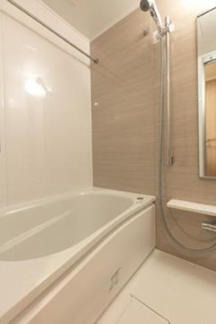 バス・シャワールーム　※写真は同タイプ住戸です。