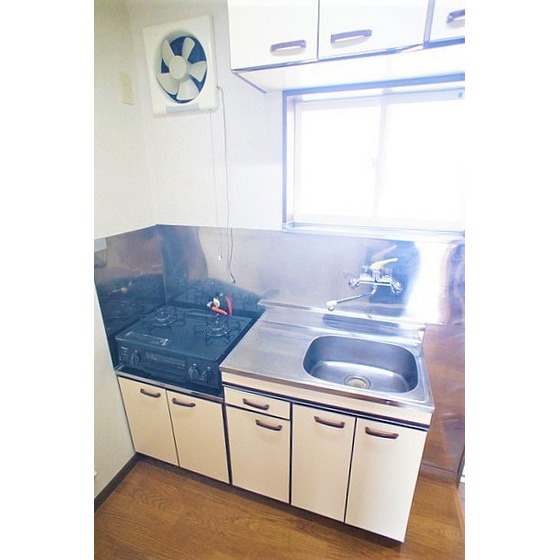 キッチン　コンロは付いていません