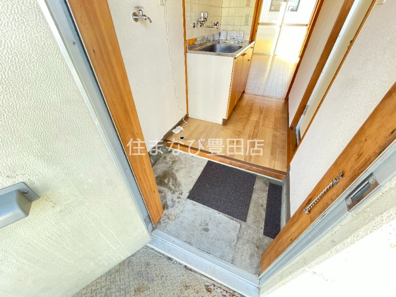 玄関　同型別部屋写真