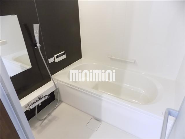 バス・シャワールーム　追い焚きと浴室乾燥機を完備したお風呂