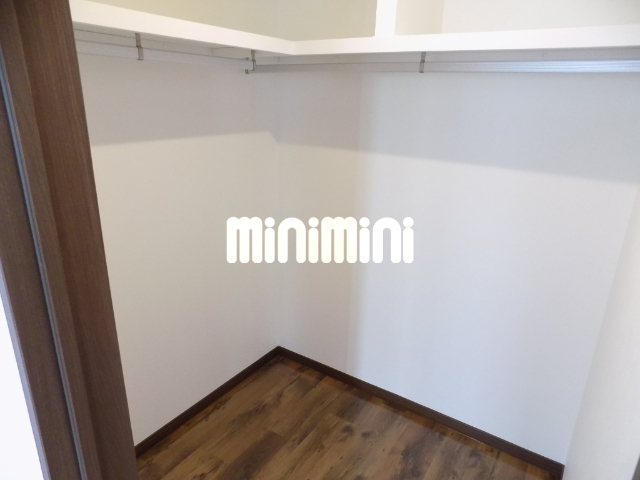 収納　ウォークインクローゼット