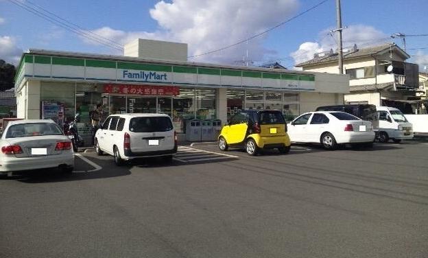 コンビニ　ファミマ（コンビニ）まで291m