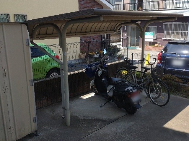 駐車場　駐輪場・バイク置場