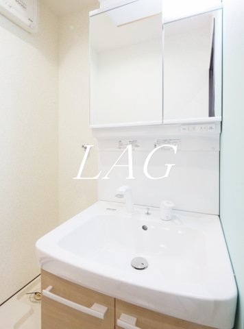 洗面設備　独立洗面台です。
