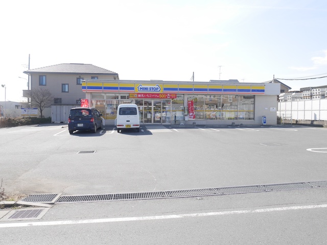コンビニ　ミニストップ伊奈栄店（コンビニ）まで270m