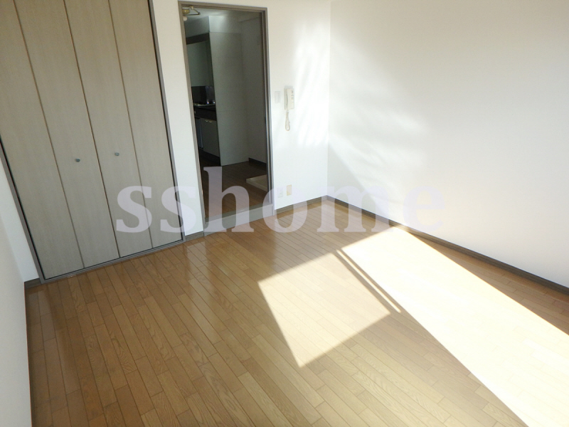 居室・リビング　フローリングのあたたかなお部屋です☆