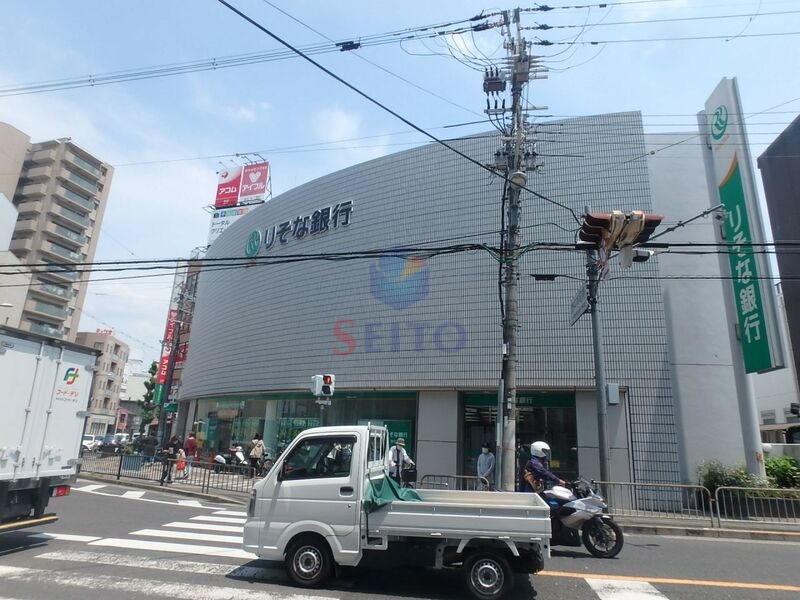 銀行　りそな銀行豊中支店（銀行）まで387m