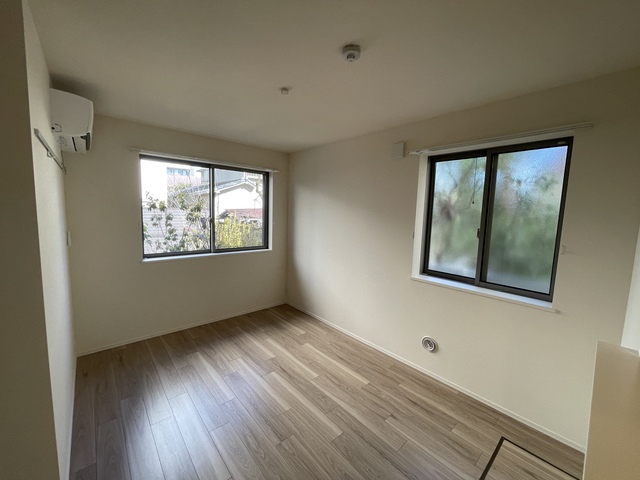 居室・リビング　★明るいフローリングのお部屋です★