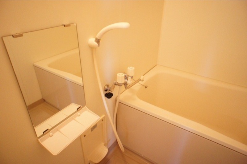 バス・シャワールーム　図面と現状に相違がある場合には現状を優先