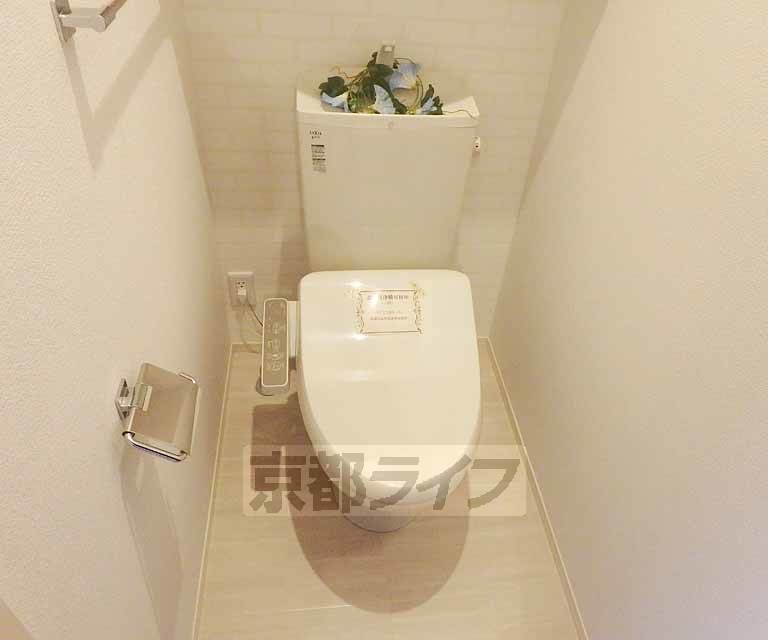 トイレ　ウォシュレットも完備