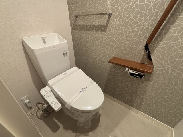 トイレ　同物件別室