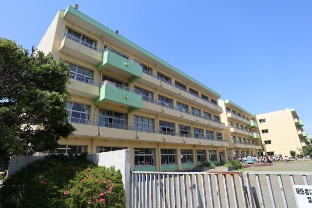 小学校　市立杉久保小学校（小学校）まで1100m