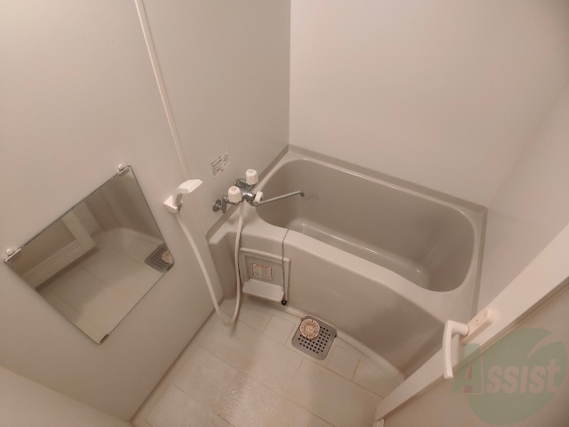 バス・シャワールーム　お風呂です。ゆっくりお風呂につかるのも体に良いですね～