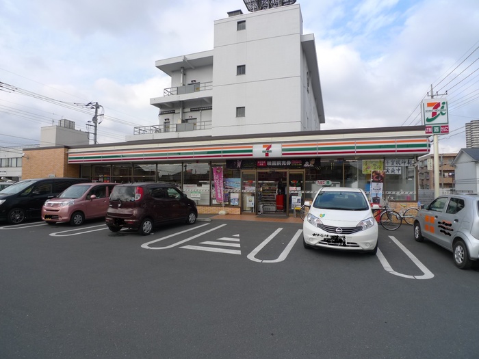コンビニ　セブンイレブン　所沢元町店（コンビニ）まで400m