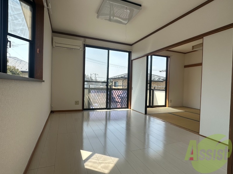 その他部屋・スペース　６帖の洋室です。日差しがあり明るい印象でした。