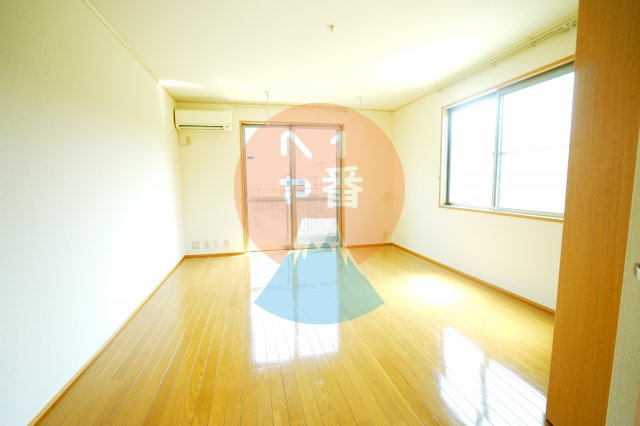 居室・リビング　ゆったり過ごせるリビングです　※参考写真です