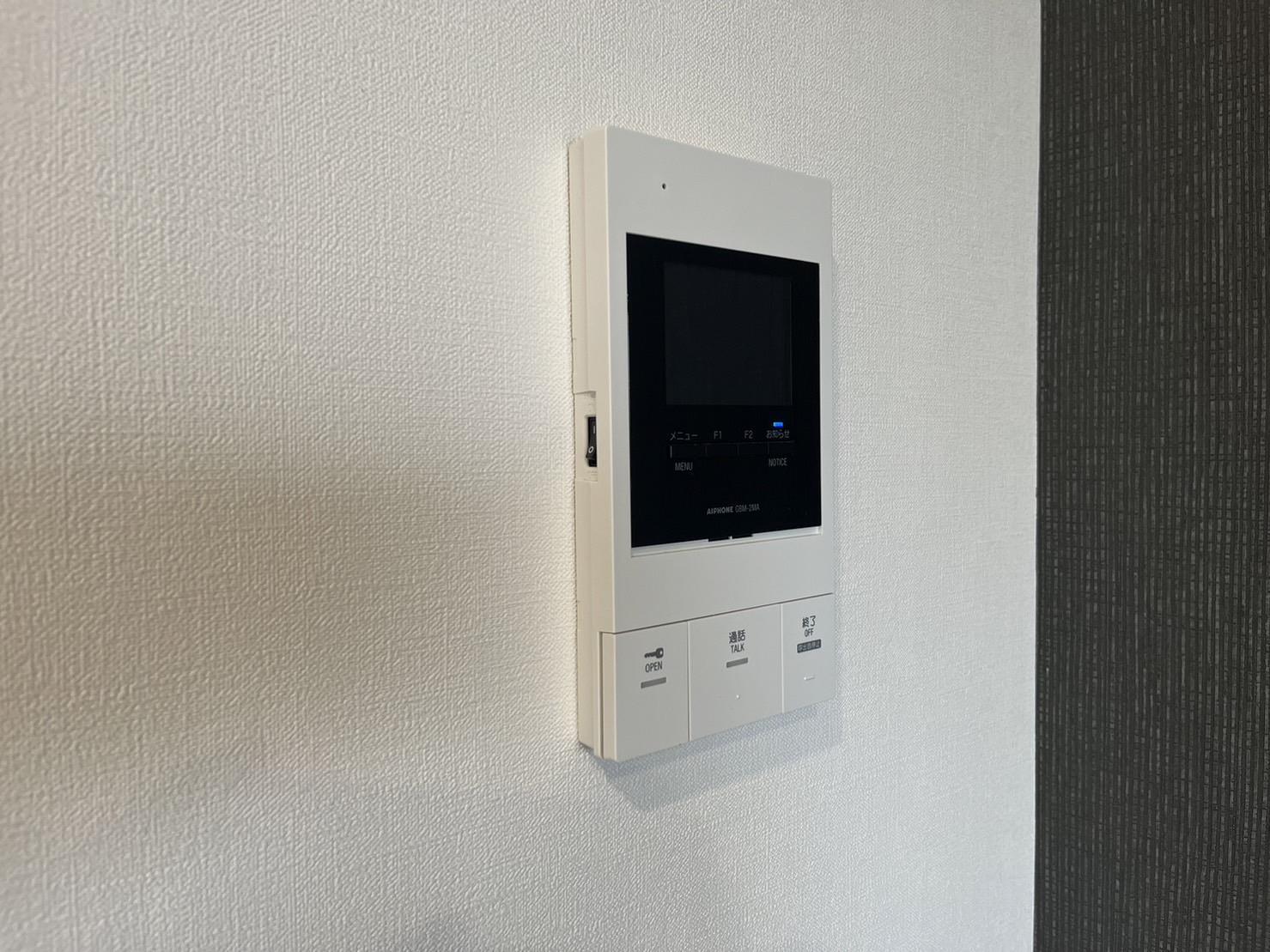 セキュリティ　来客時にお部屋から確認できるモニター付きドアホン♪