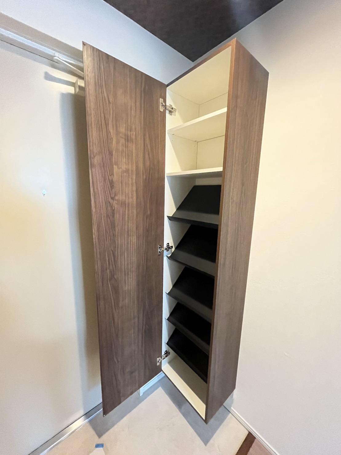 玄関　玄関にはトールタイプのシューズボックス付き♪