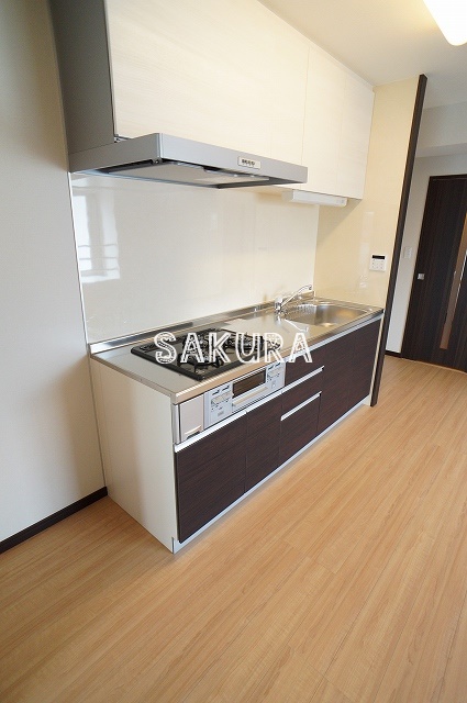 キッチン　広々使える快適な調理スペースです♪