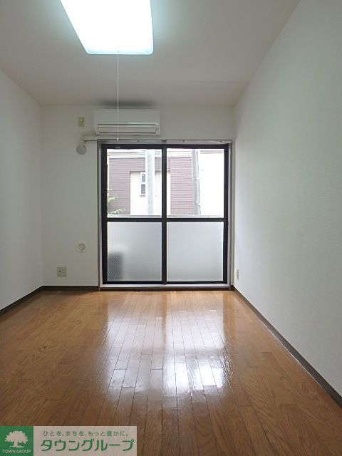 居室・リビング　使い勝手のいい洋室です