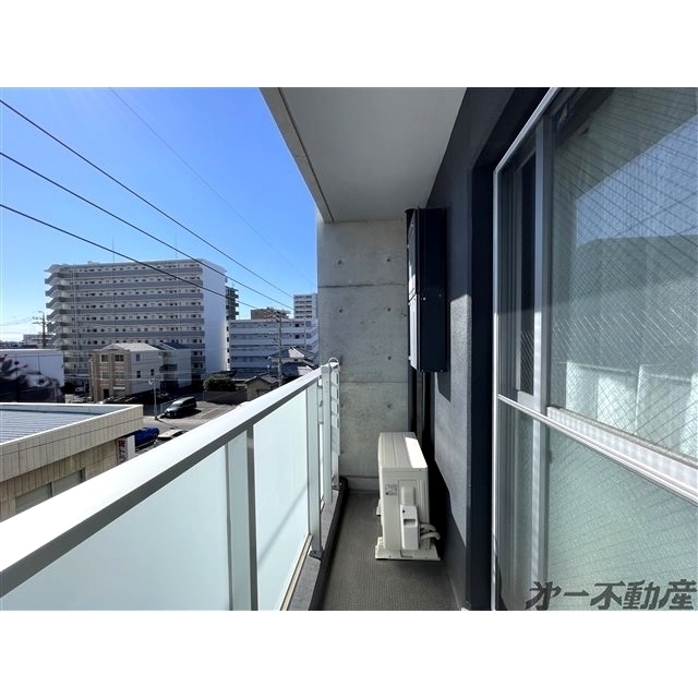 バルコニー　バルコニー