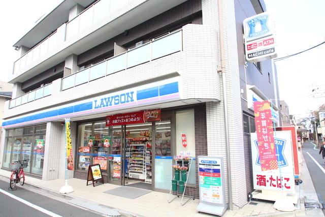 コンビニ　ローソン（コンビニ）まで136m