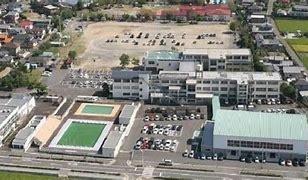 小学校　菊川市立小笠北小学校（小学校）まで1100m