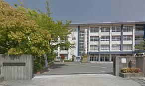 高校・高専　大阪府立高槻北高等学校（高校・高専）まで865m