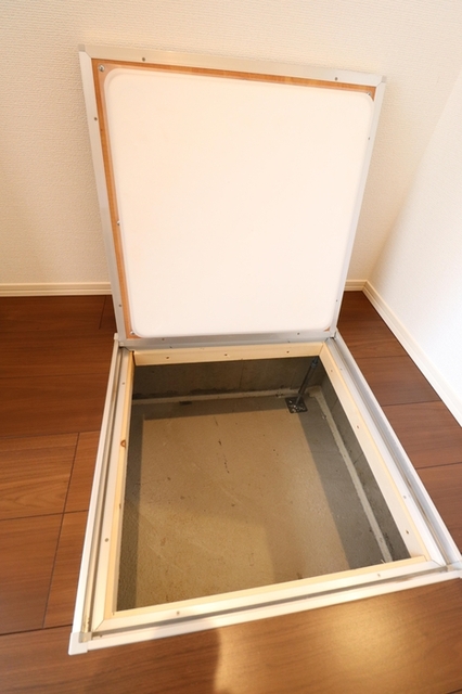 収納　１０２　床下収納