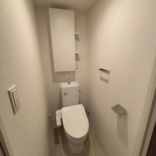 トイレ　※写真は同タイプ住戸です。