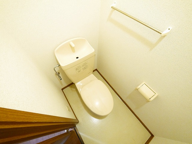 トイレ　落ち着いたトイレです