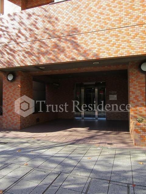 エントランス　エントランス前