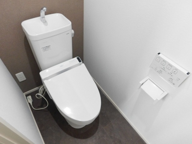 トイレ　別号室イメージ