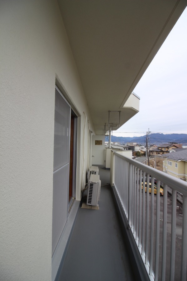 バルコニー　バルコニー