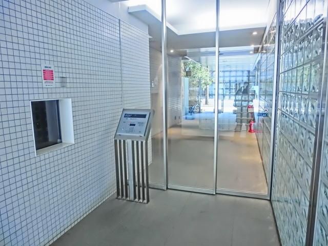 エントランス　★オートロック付エントランス★