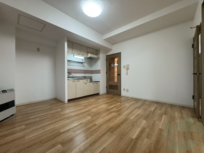 居室・リビング　広くてキレイなお部屋が広がっていて、充実した生活が送れそう。