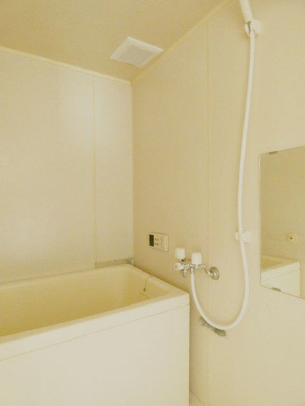 バス・シャワールーム　図面と現状に相違がある場合には現状を優先