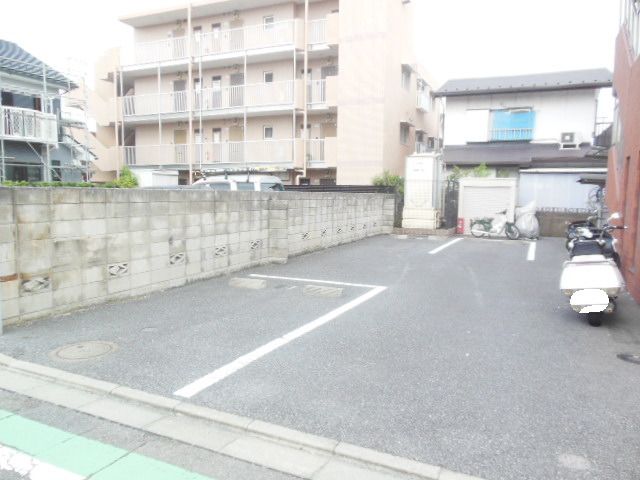 駐車場　★敷地内の駐車場です★