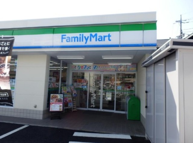 コンビニ　ファミリーマート大田池上三丁目店（コンビニ）まで727m