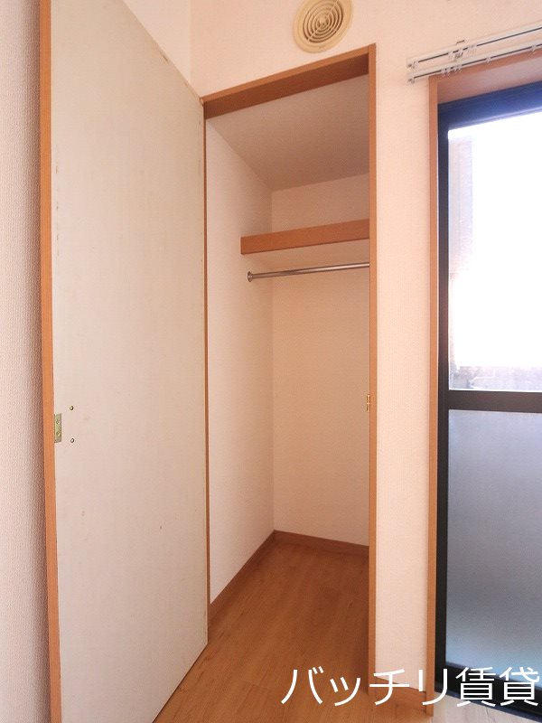 収納　画像は同型イメージの為、現況を優先いたします。