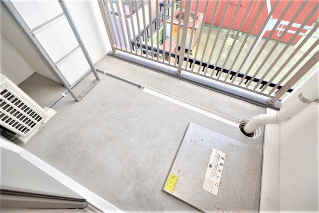 バルコニー　バルコニーがあります