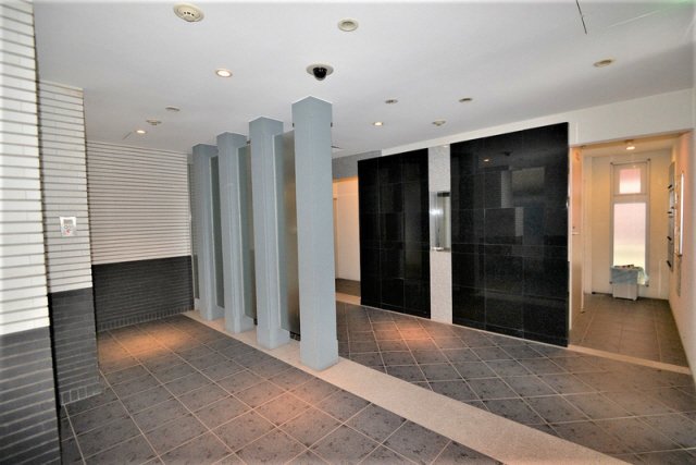 ロビー　落ち着いたロビーです