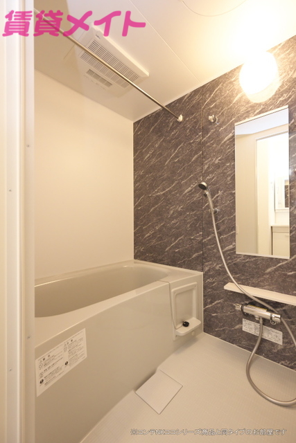 バス・シャワールーム　同タイプの画像です