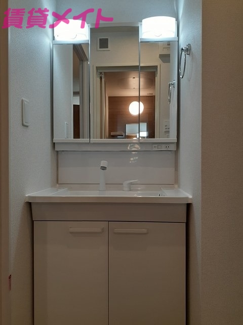 洗面設備　同タイプの画像です