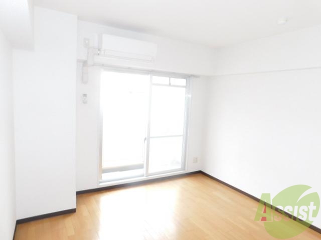 居室・リビング　内装キレイなお部屋です。